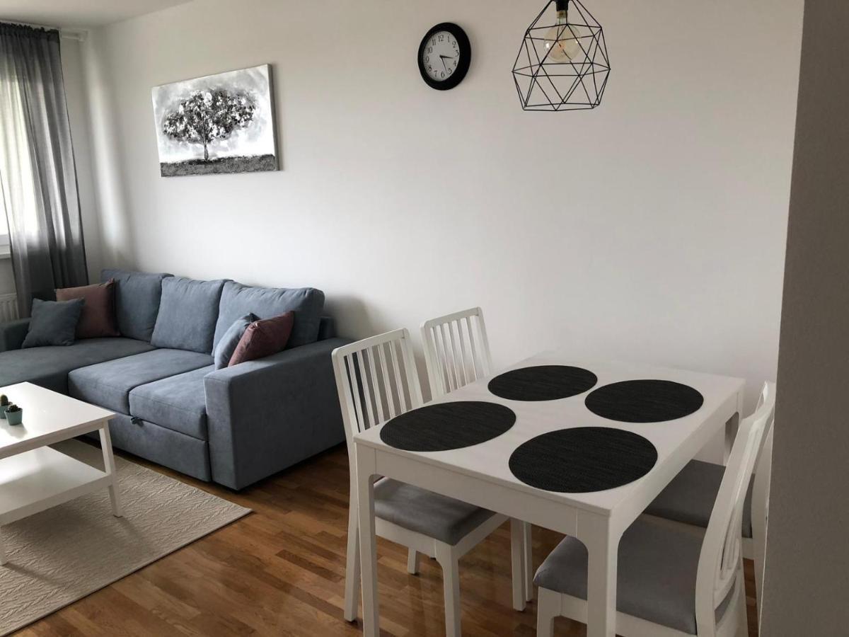 Star Apartment *