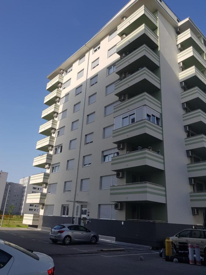 Star Apartment